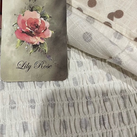 Lily Rose Women's Crop Top - Picture 5 of 5